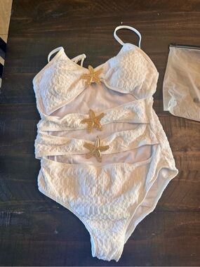 SHEIN White One-Piece Kids Swimsuit with Gold Starfish Accents Sz 12Y
